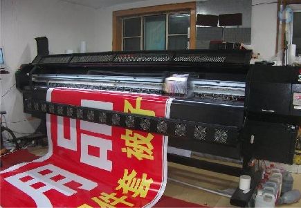 藤县喷绘广告分辨率是多少？
